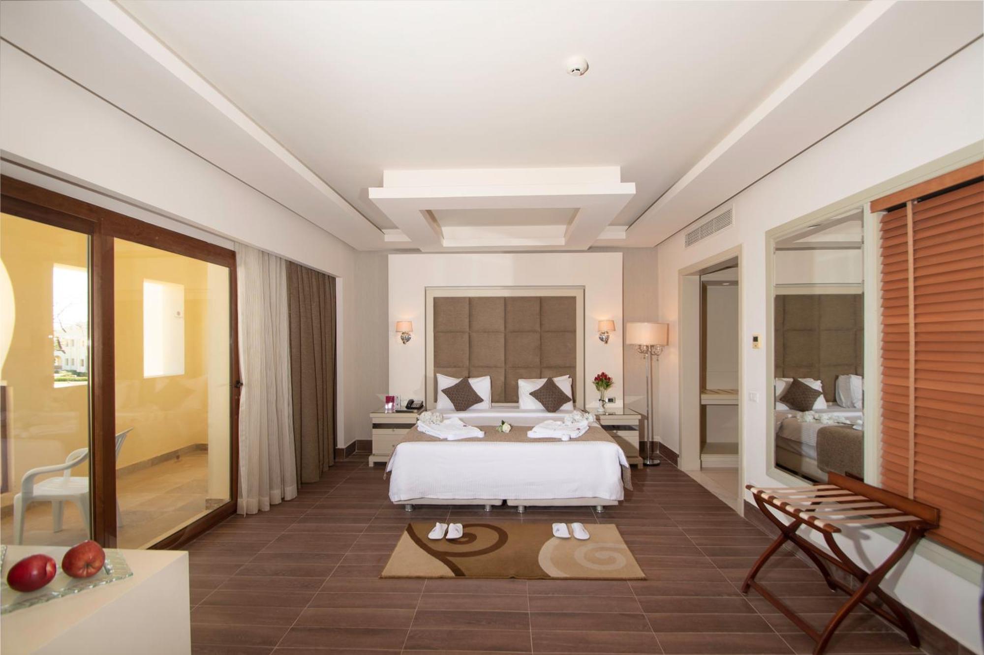 Charmillion Club Resort Sharm el-Sheik Rom bilde A bedroom at the Taj Bengal